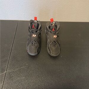 Air Jordan 8 Playoffs (2023)
Size: 5 Youth